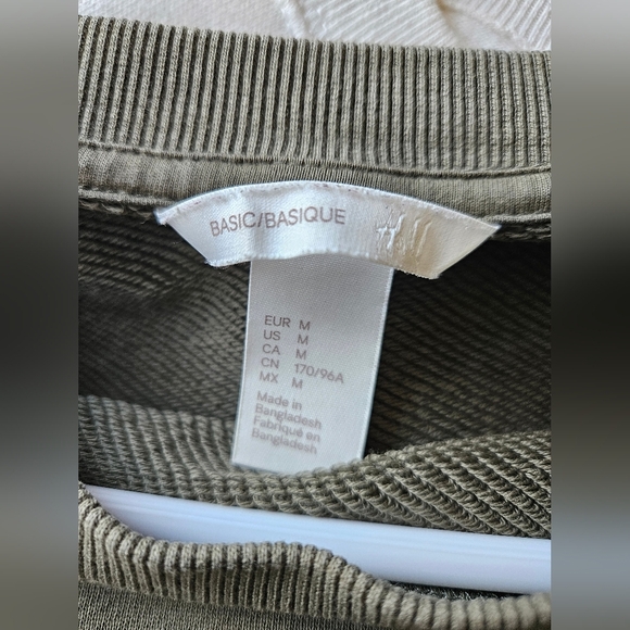 H&M Green Sweatshirt Size M - Picture 3 of 4